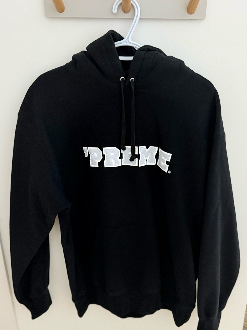 Supreme Men's Black Sweatshirt